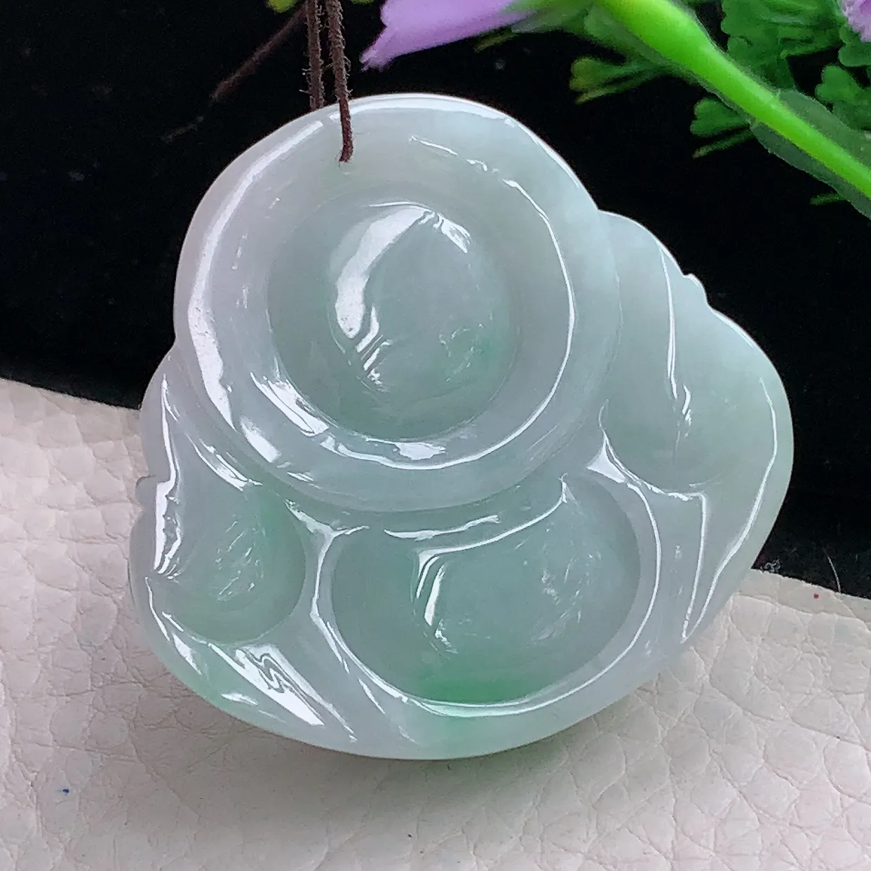 zen43.6*45.8*12.8自然光天然缅甸翡翠飘绿大佛公 开心佛玉吊坠 毛衣坠