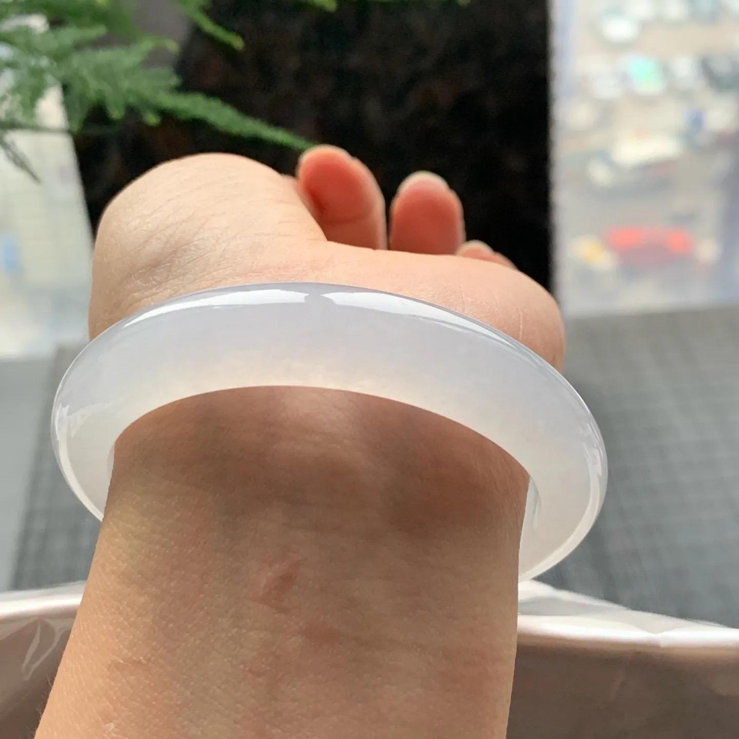 正圈高冰白月光 无瑕 尺寸:56.1/12.1/8.4 胶感十足