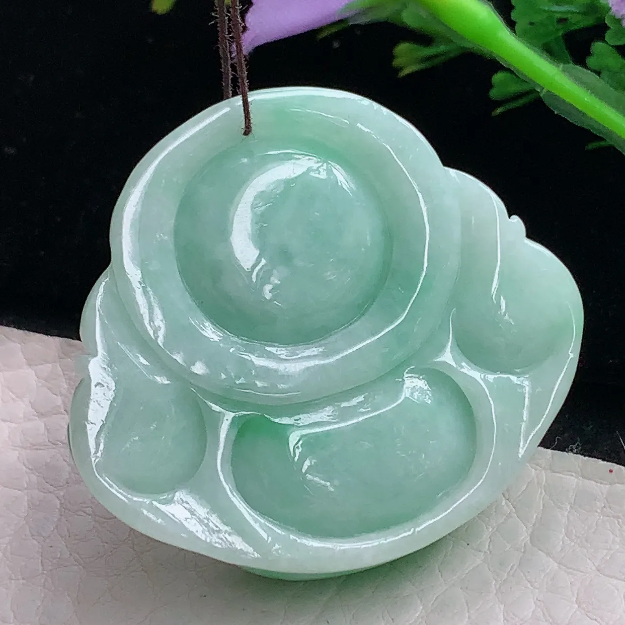 zen40.8*45.6*12.5自然光天然缅甸翡翠半山水佛公 开心佛玉吊坠 毛衣坠