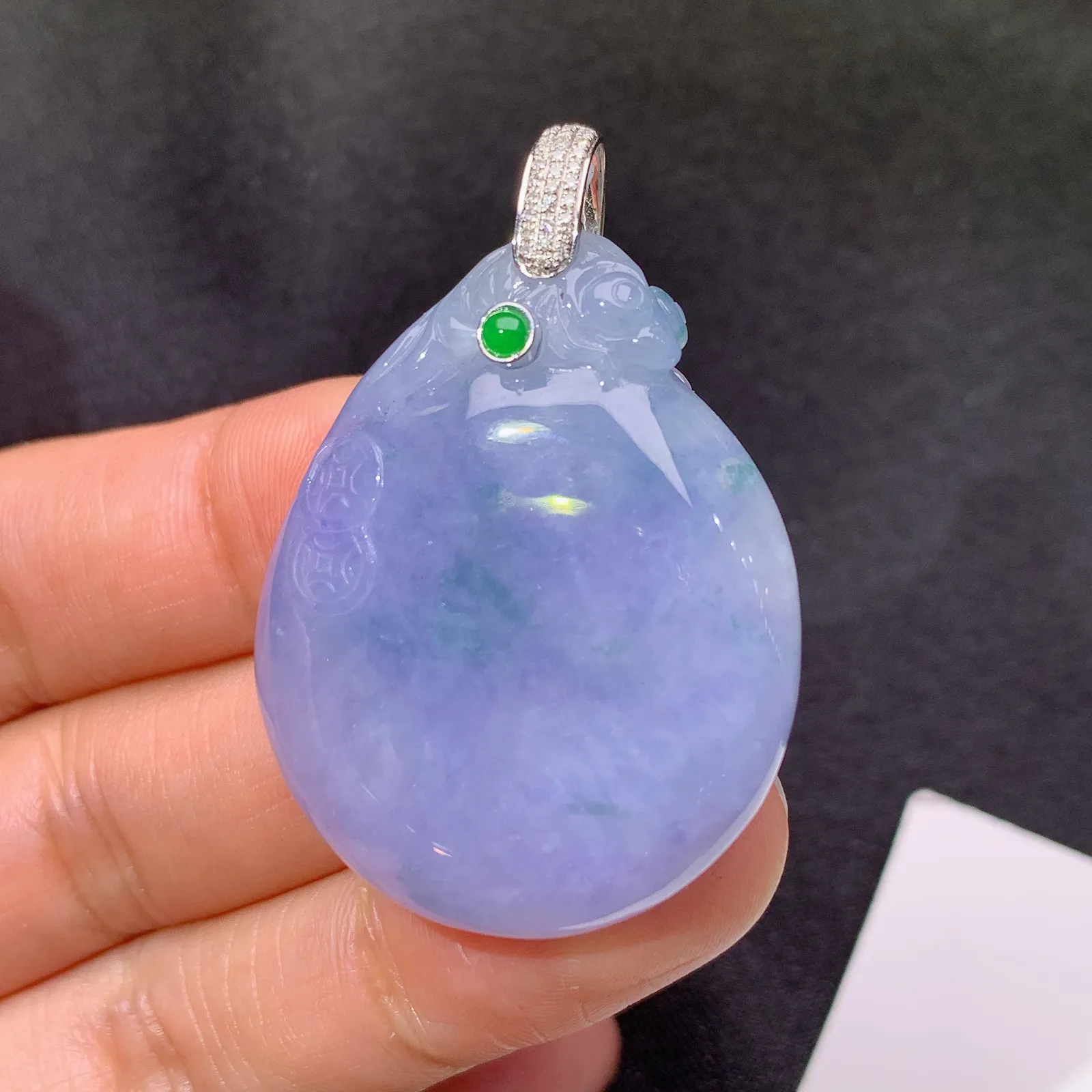 紫罗兰寿桃吊坠，18k金镶嵌，温润细腻，颜色浓郁 xu 尺寸42*29*8.7