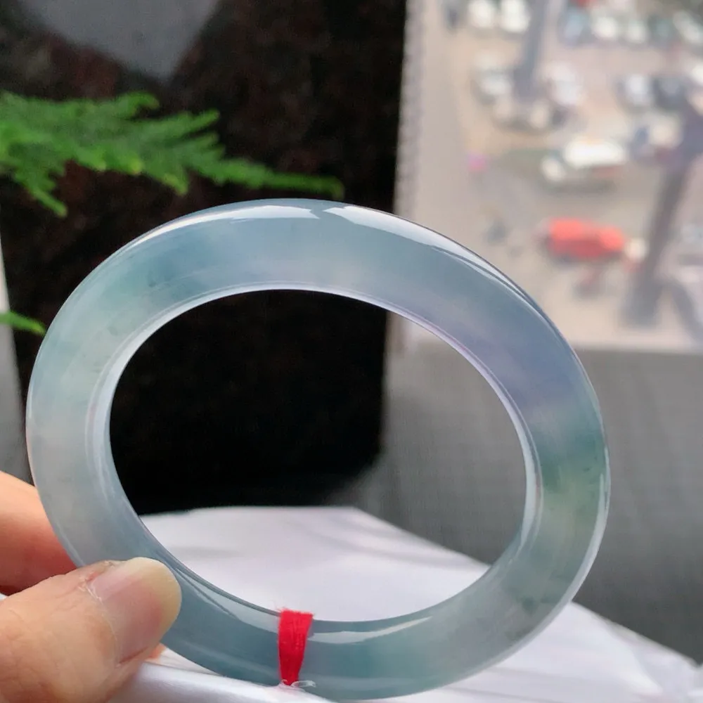 圆条高冰紫罗兰 无瑕 尺寸:60.1/12/11.3 种色兼备