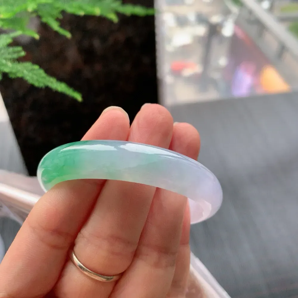 贵妃冰春彩 无瑕 尺寸:50.3/43/11.8/6.6 种色俱佳