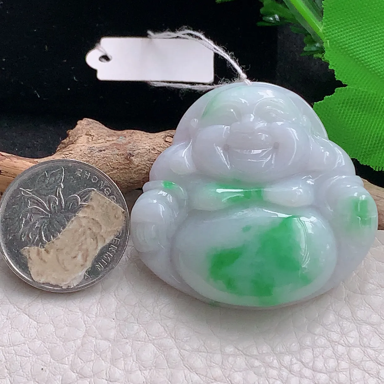 zen43.3*46*9.5自然光天然缅甸翡翠飘阳绿大佛公 开心佛玉吊坠 毛衣坠