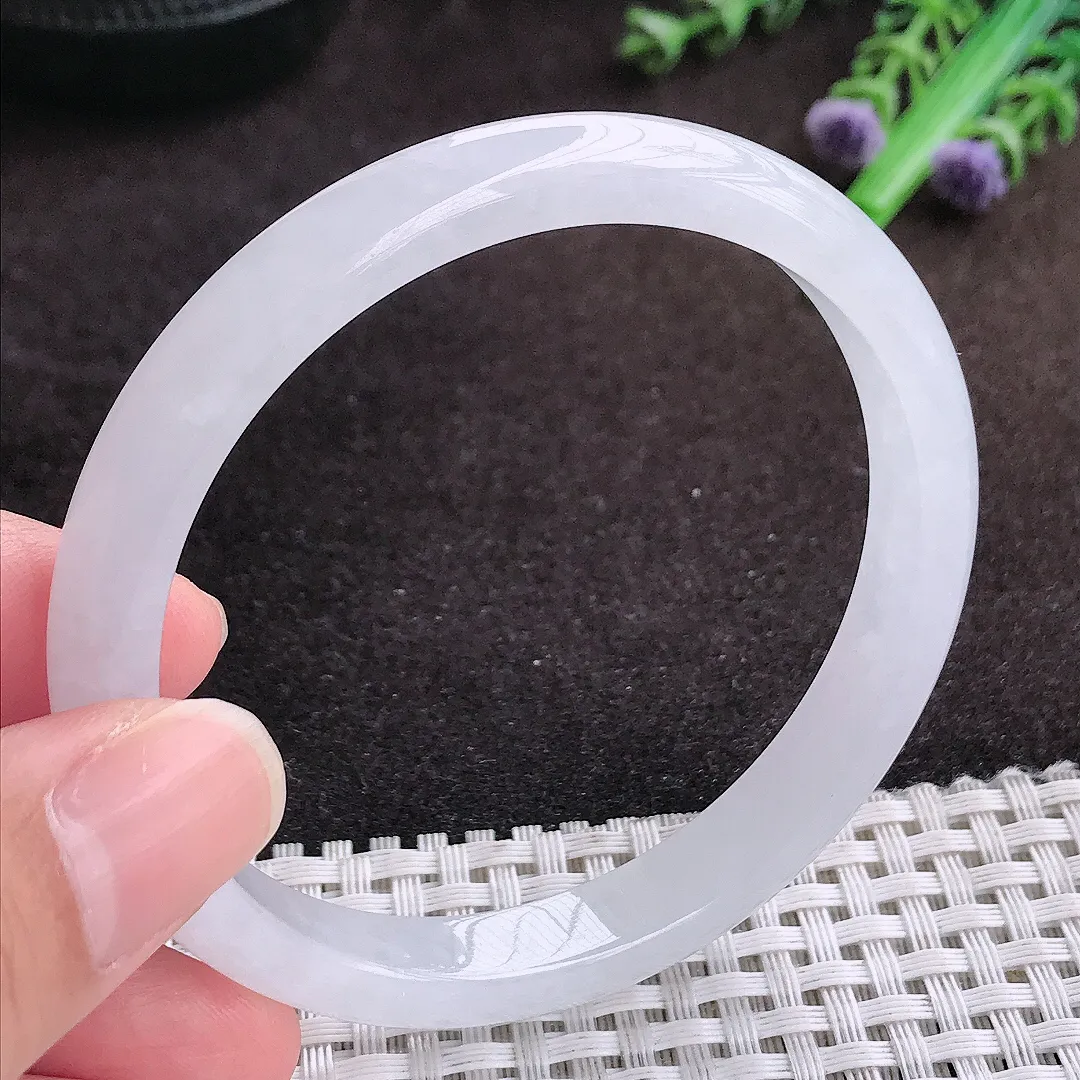 自然光59/9/6.6老坑秀气冰透月光白手镯宽边翡翠玉镯手环