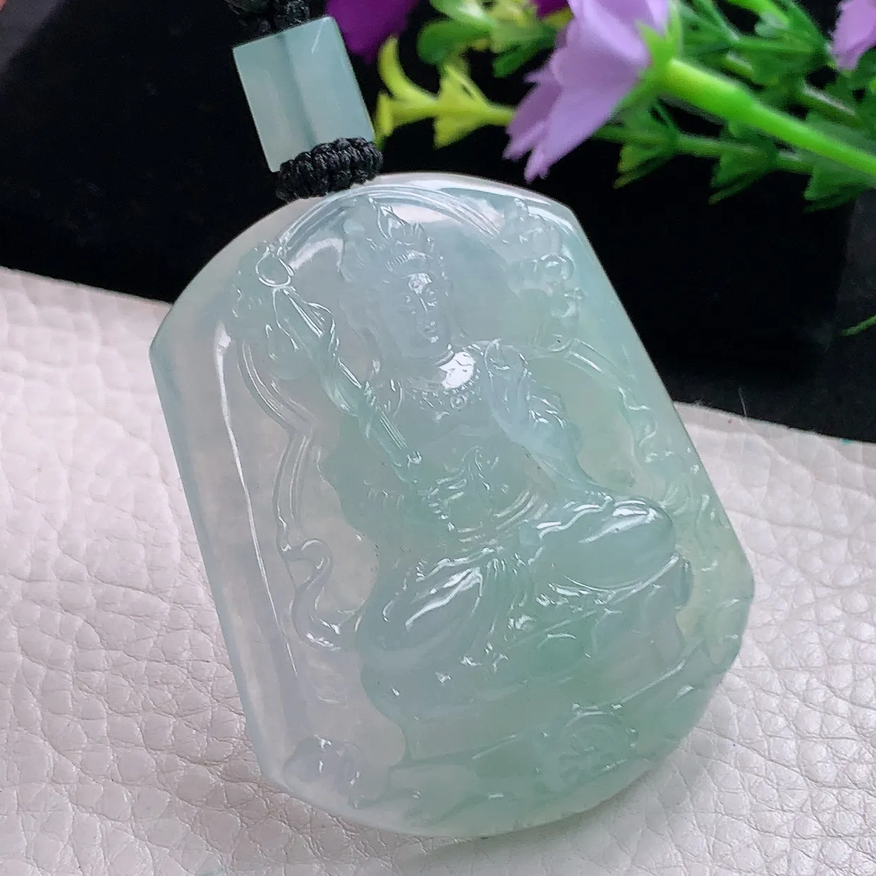 yl自然光56.6*47.2*12天然缅甸翡翠冰种晴水虚空藏菩萨玉吊坠