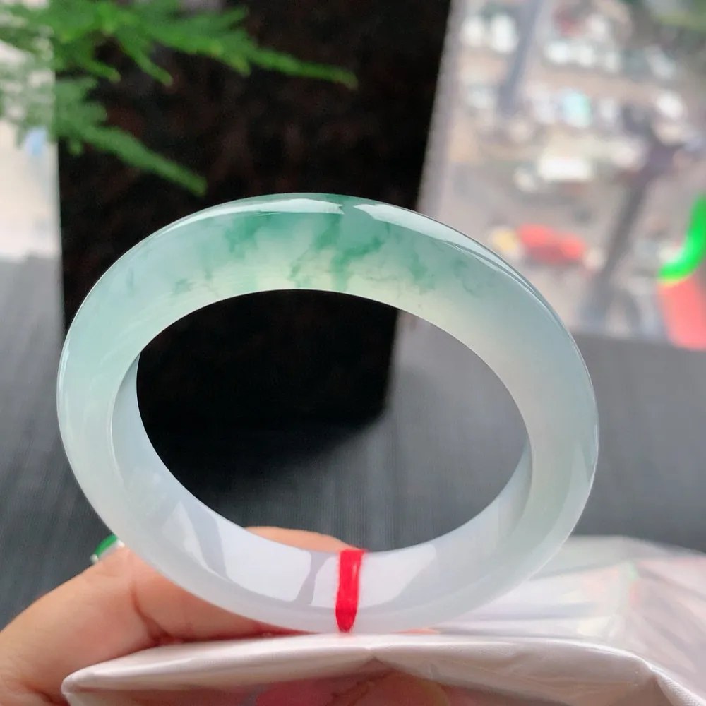 正圈冰玻飘花 无瑕 尺寸:55.3/12.9/9花美 种水好🥰🥰