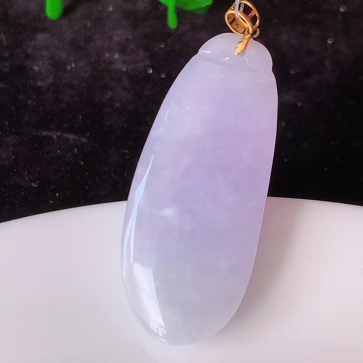 18K金镶嵌冰润紫罗兰翡翠招财福瓜吊坠，精美饱满福瓜，种水足，形态圆润饱满，福相十足 ！#49.26