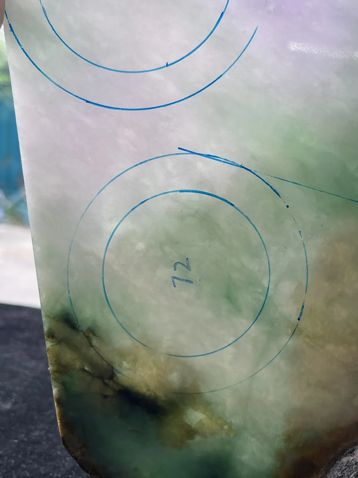 翡翠板料，⭕️正圈最大做56，圆条最大做52