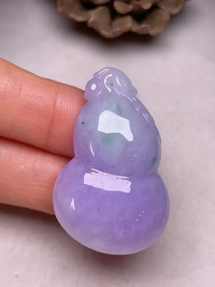 冰糯种紫罗兰【葫芦】吊坠，种水好，玉质细腻 ，卖相好.