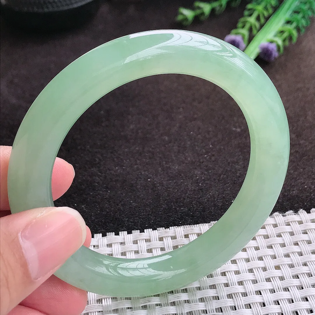 自然光56/10.2/10.4老坑冰胶果冻冰纯满绿圆条手镯翡翠甜绿玉镯手环