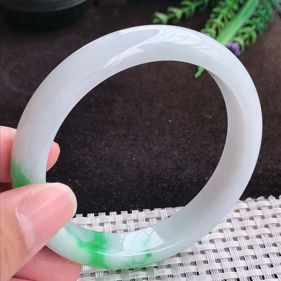 自然光52/12.5/8.5老坑精美冰润白底青飘阳绿手镯宽边翡翠玉镯手环