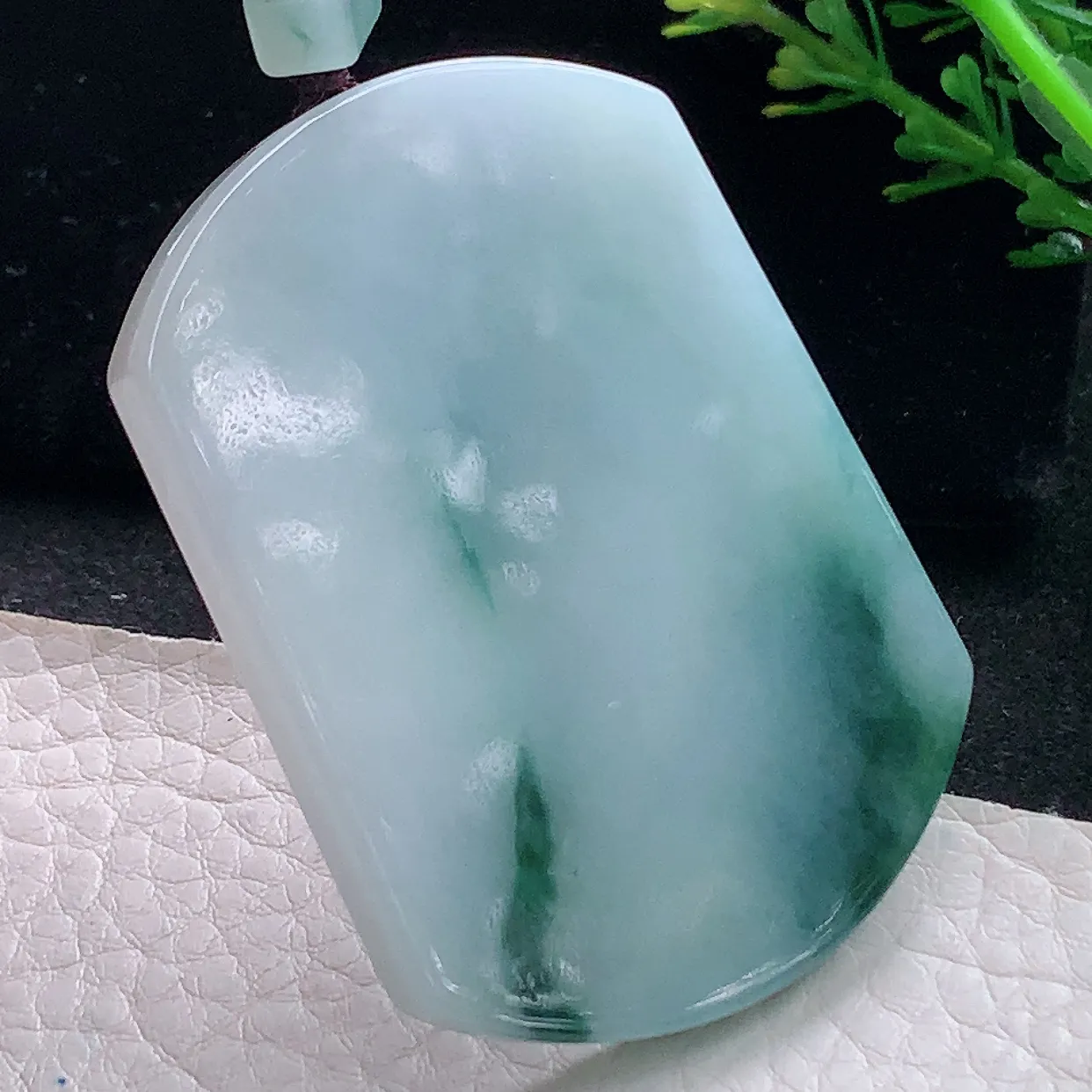 zen56*40.5*5.5自然光天然缅甸翡翠飘花无事牌 素面牌玉吊坠 毛衣坠