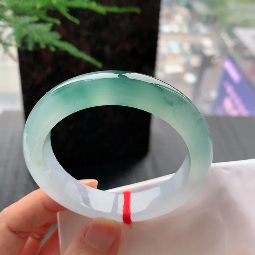 正圈冰玻飘花 无瑕 尺寸:54.1/13.3/8.7花美 种水好