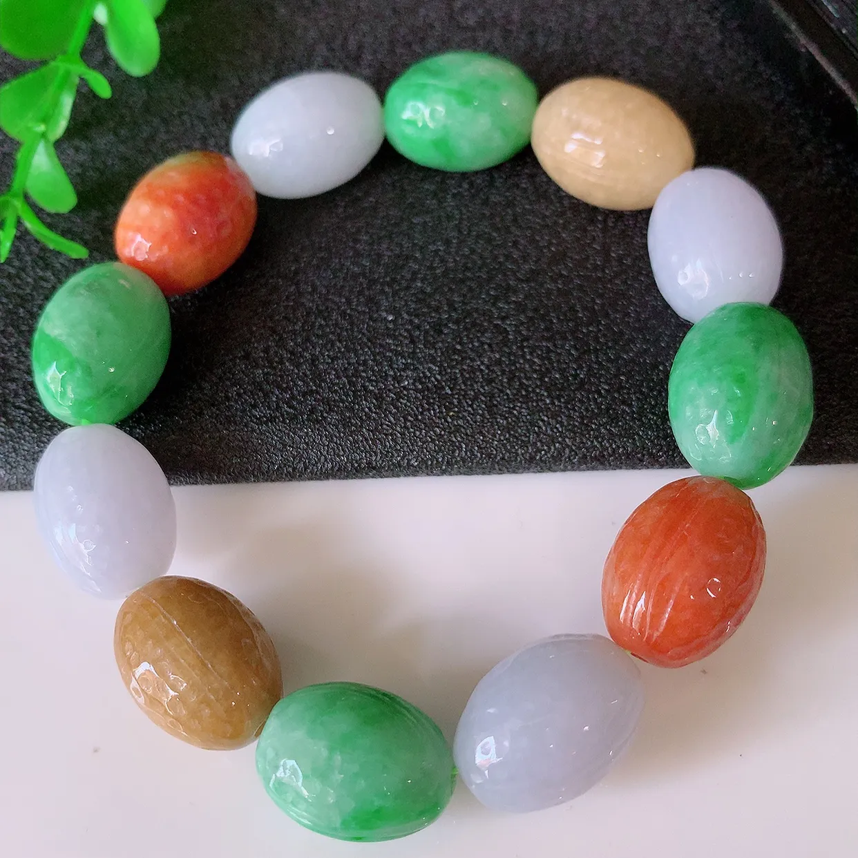 自然光实拍，冰润多宝翡翠手链，多彩翡翠手串，颜色丰富，料子细腻，高档大气，自戴送礼佳品！49.26取