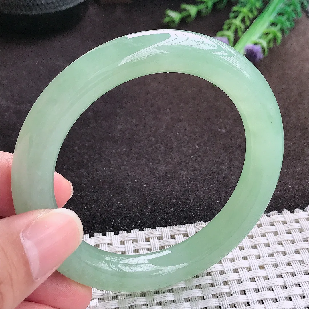 自然光56/10.2/10.4老坑冰胶果冻冰纯满绿圆条手镯翡翠甜绿玉镯手环