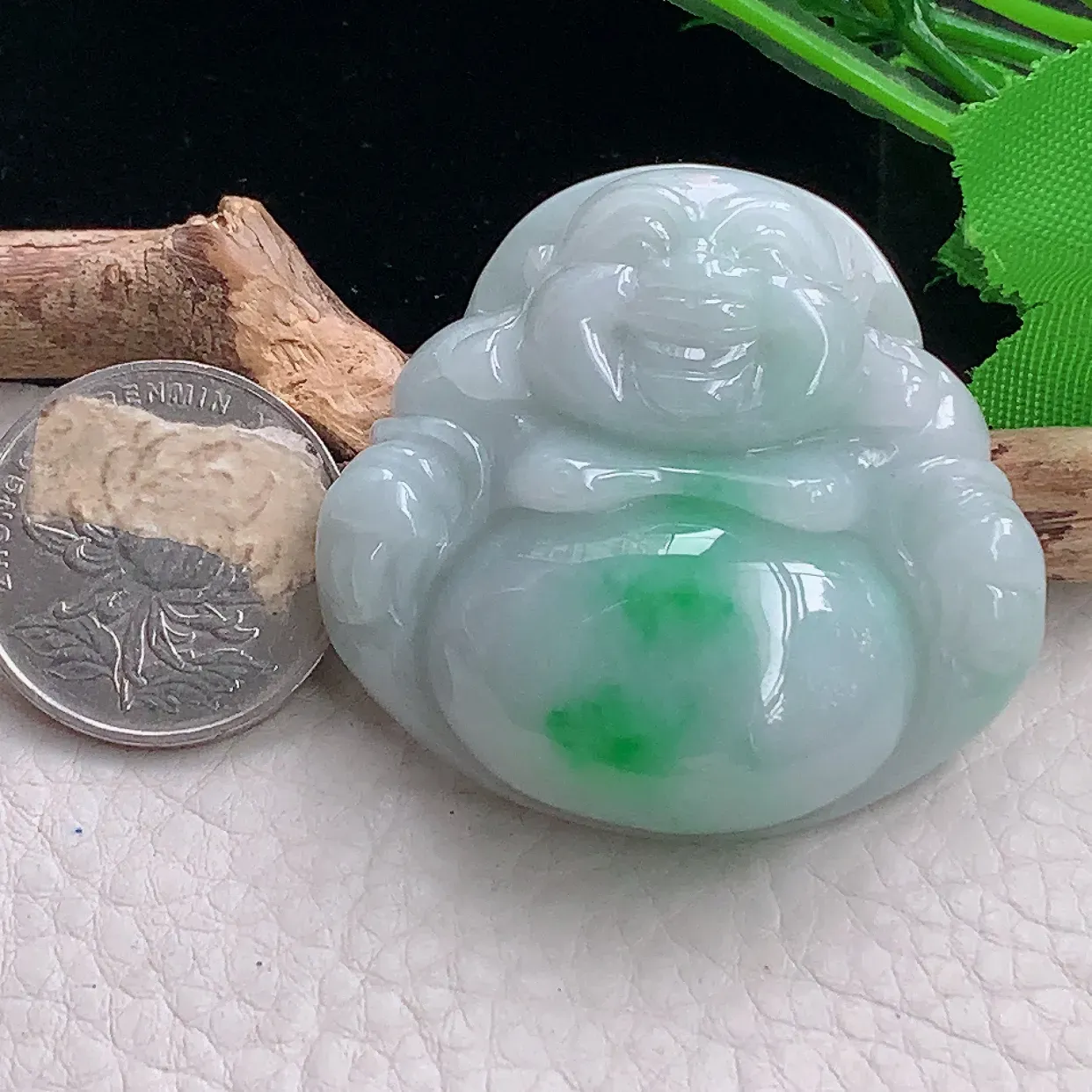 zen43.6*45.8*12.8自然光天然缅甸翡翠飘绿大佛公 开心佛玉吊坠 毛衣坠