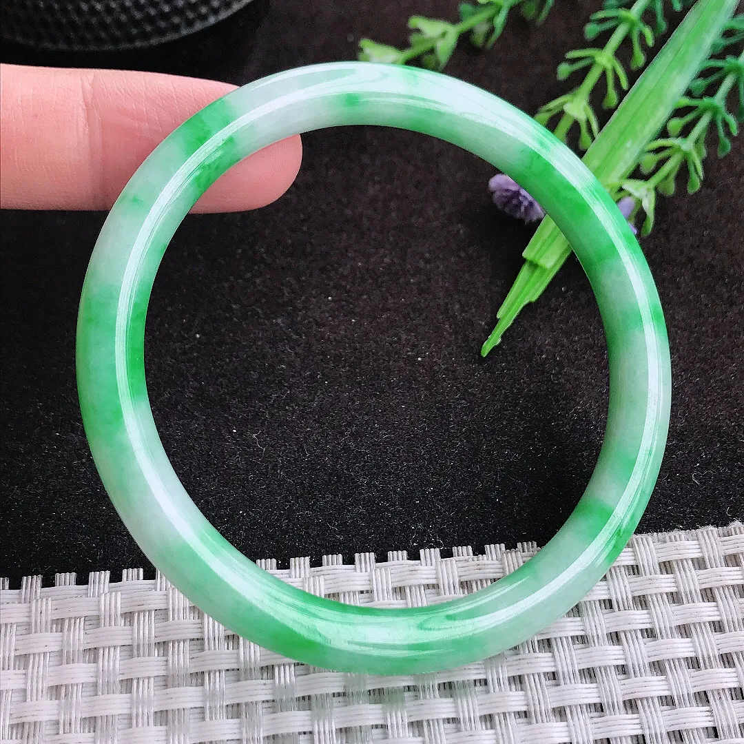 自然光58.5/7/7.2老坑精美飘绿辣阳绿圆条手镯翡翠玉镯手环