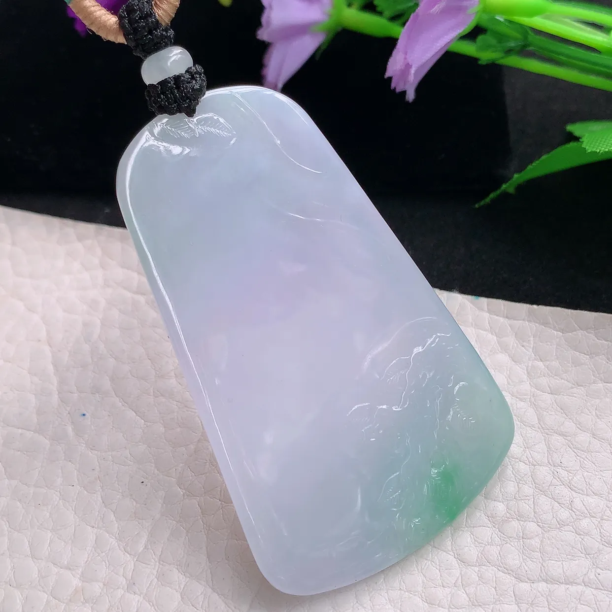 yl自然光65*41.3*5.6天然缅甸翡翠双彩赐福观音 玉观音玉吊坠