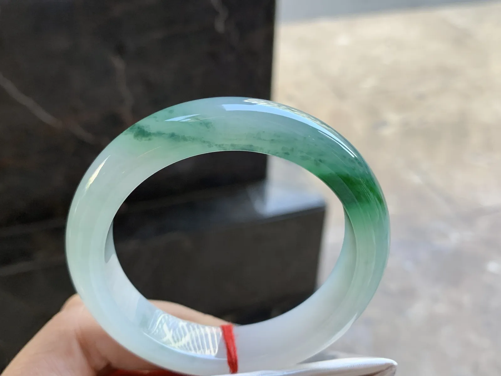 58-13-8.8

冰绿花手镯^_^