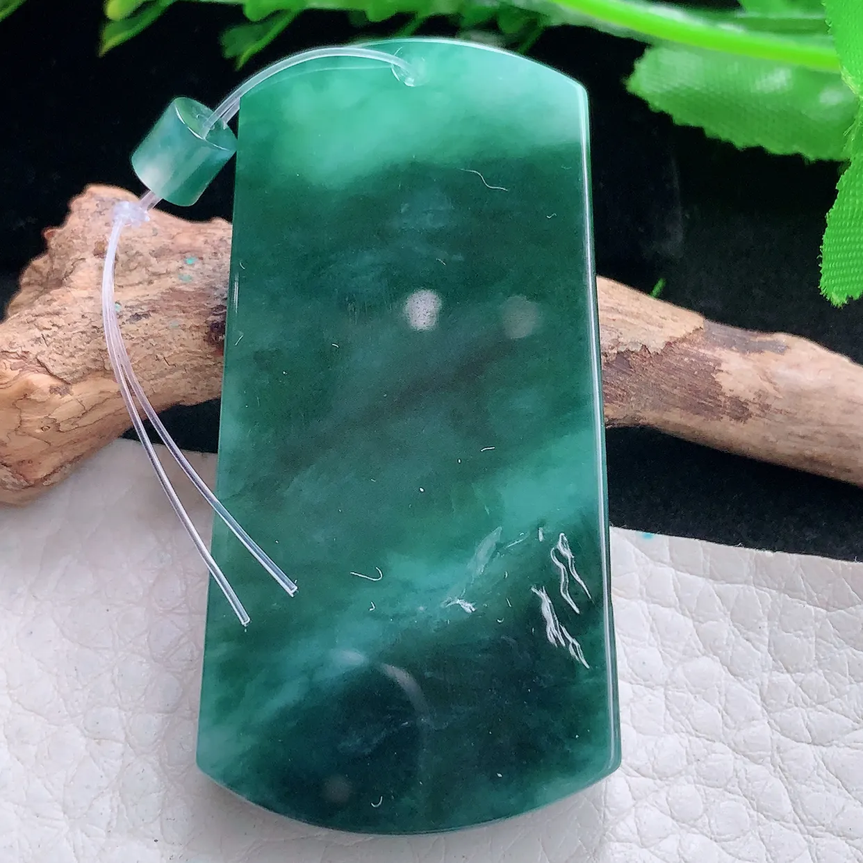 yl自然光54.8*28*6.5天然缅甸翡翠冰蓝大好河山 山水玉吊坠