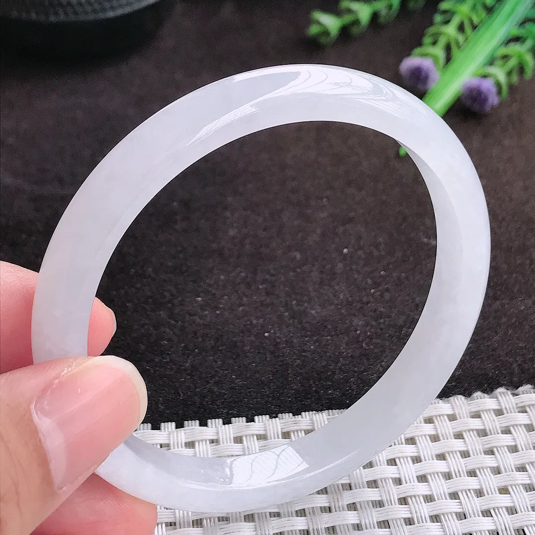 自然光59/9/6.6老坑秀气冰透月光白手镯宽边翡翠玉镯手环