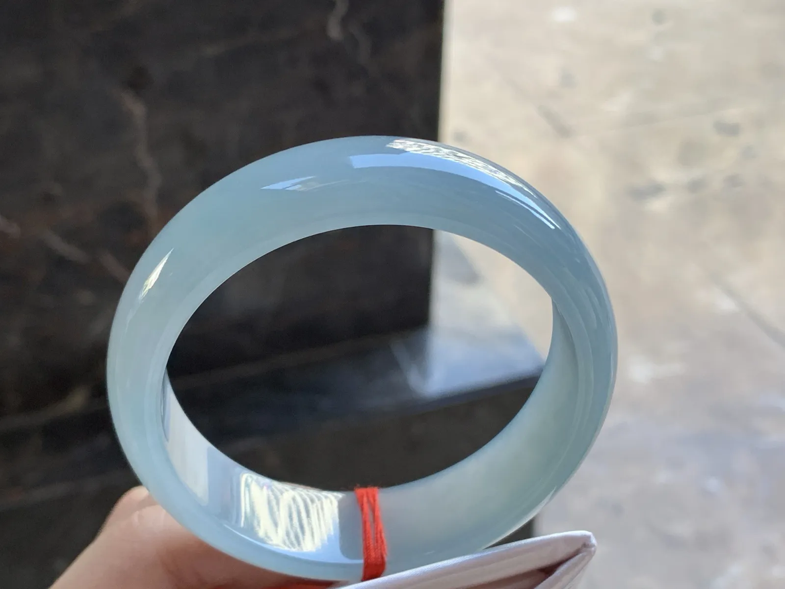 59-17.3-7.7

冰蓝宽版手镯^_^颜色好看清新