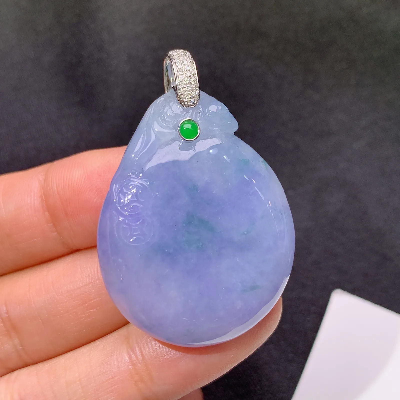 紫罗兰寿桃吊坠，18k金镶嵌，温润细腻，颜色浓郁 xu 尺寸42*29*8.7