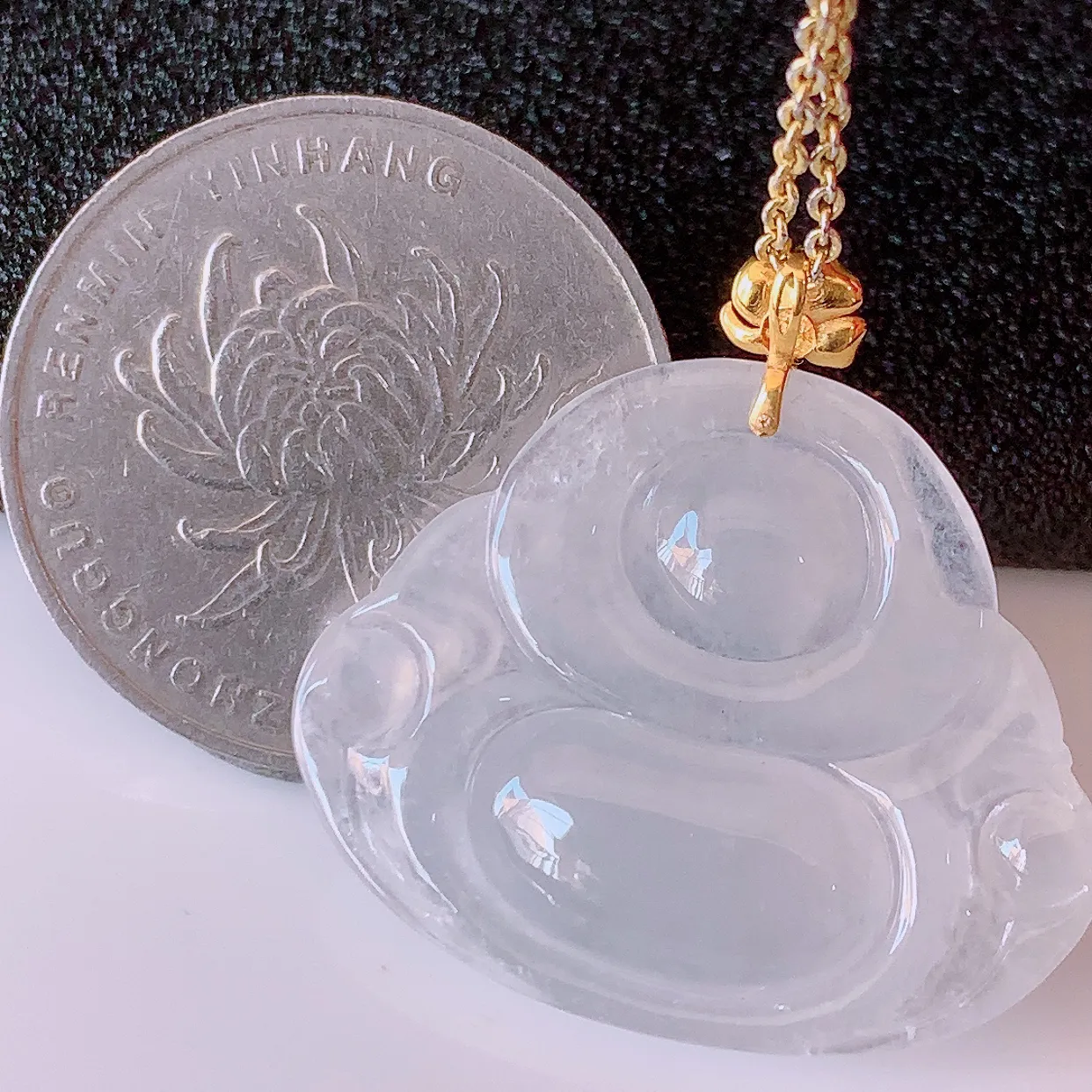 18K金镶嵌冰种翡翠佛公吊坠，种老水足，雕工精湛 ，寓意美好，佩戴时尚出众！#41.26整体27.5-裸石28.5*22.5-5.5