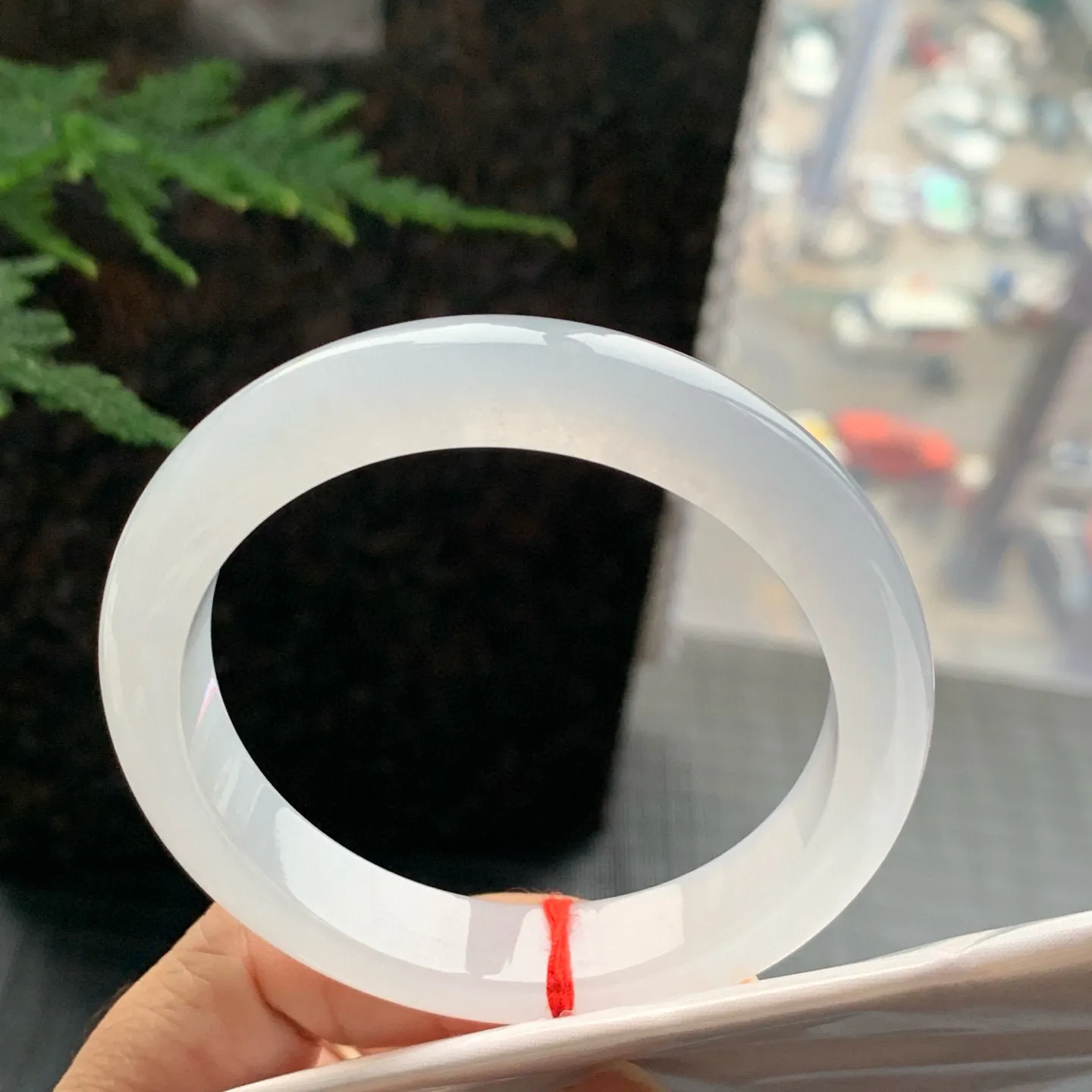 正圈高冰白月光 无瑕 尺寸:56.1/12.1/8.4 胶感十足