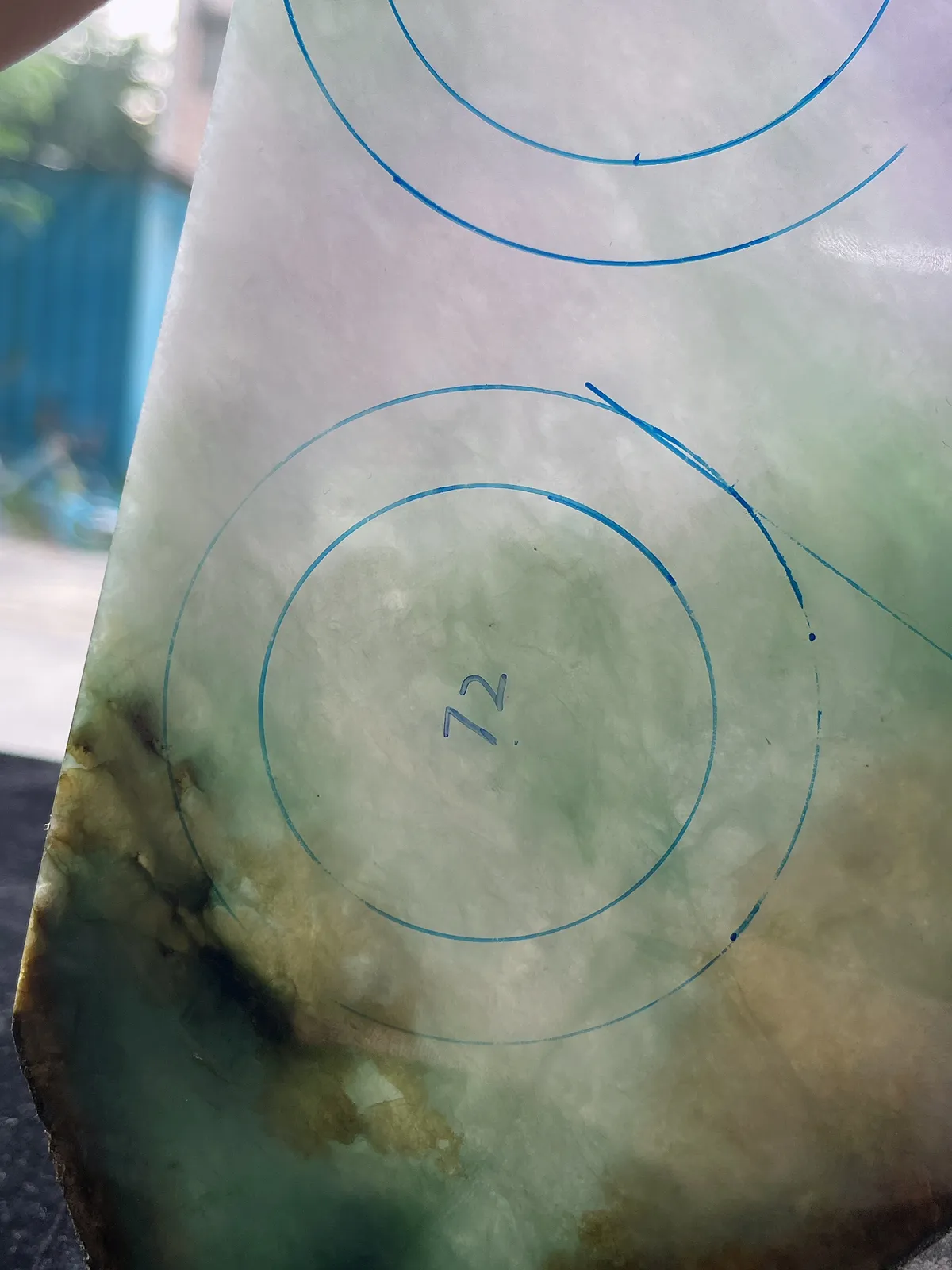 翡翠板料，⭕️正圈最大做56，圆条最大做52