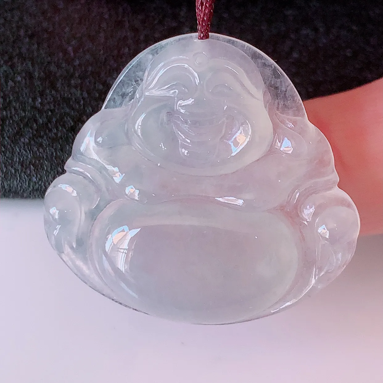 自然光实拍，冰种佛公翡翠吊坠，饱满， 佛公亦保平安，寓意有福（佛公）相伴，品相佳，配戴优雅迷人！#5