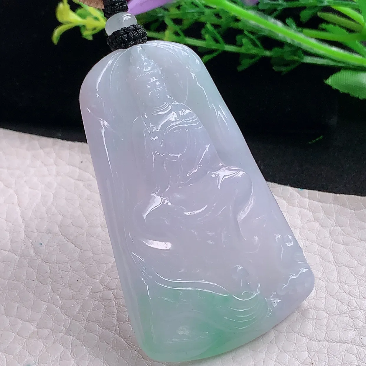 yl自然光65*41.3*5.6天然缅甸翡翠双彩赐福观音 玉观音玉吊坠