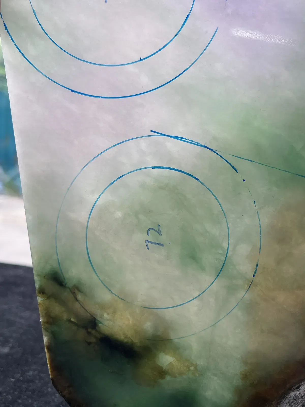 翡翠板料，⭕️正圈最大做56，圆条最大做52