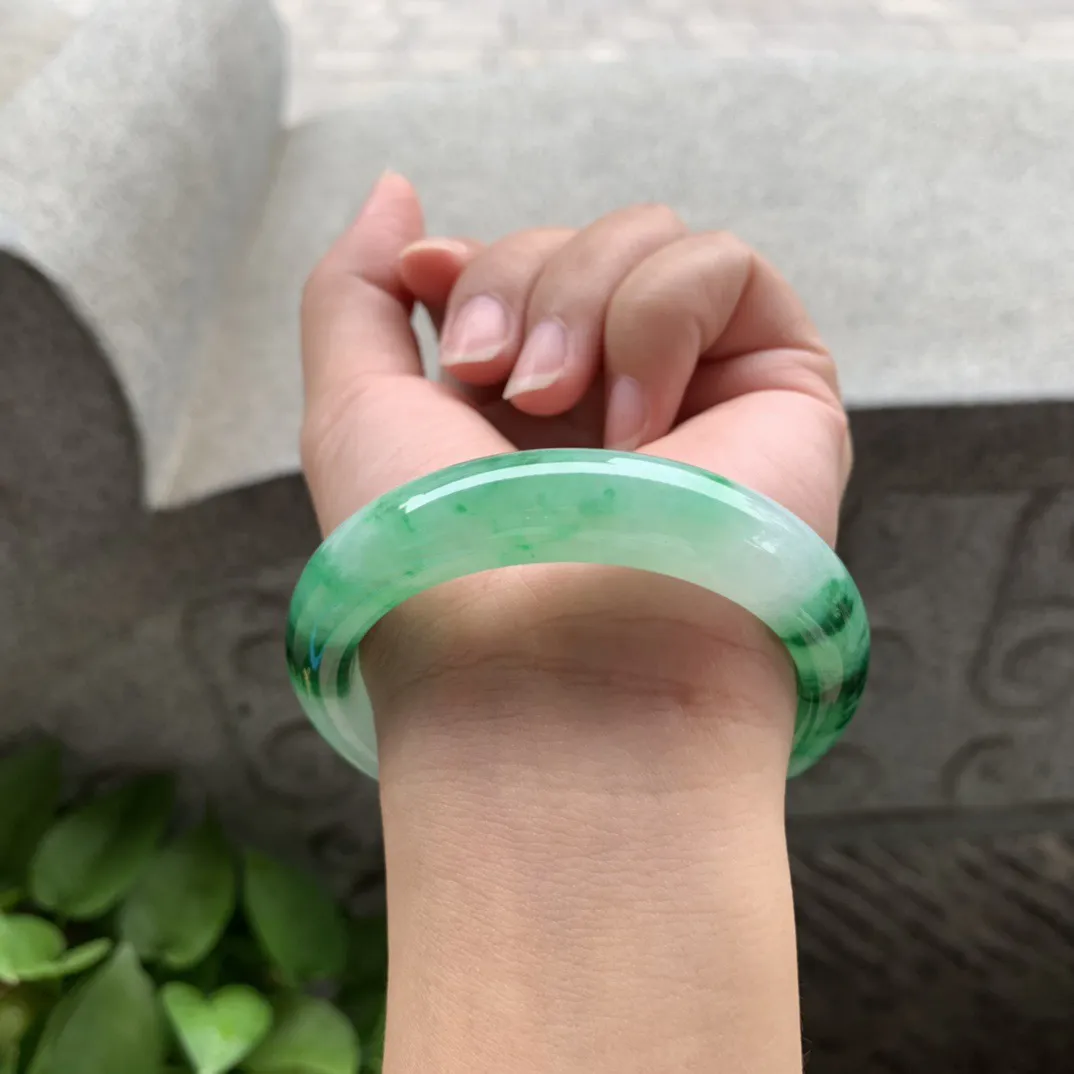 小圈口 53.8-12.7-8.7【辣阳绿正圈手镯】正圈53 54可戴