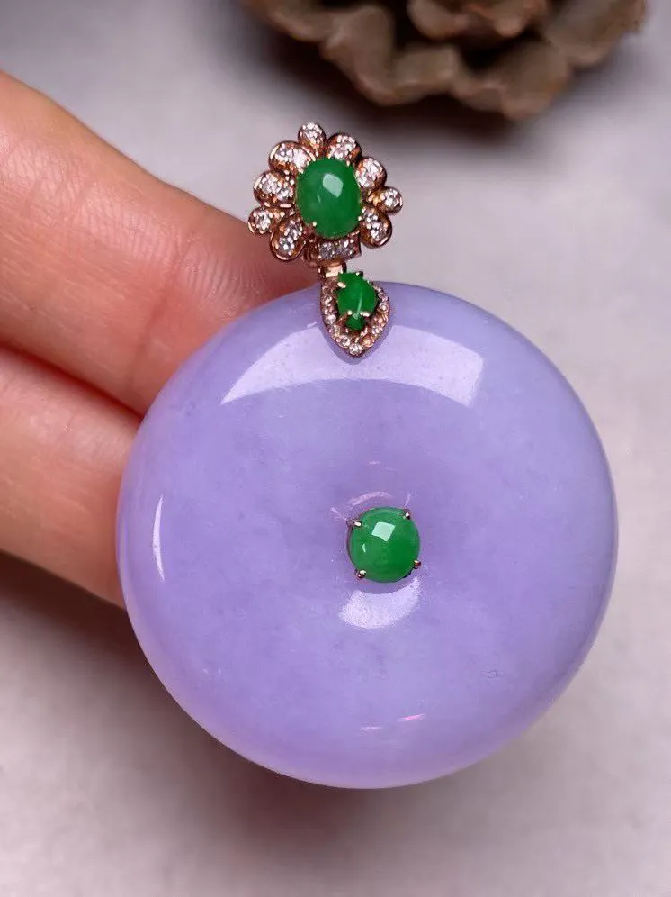 冰糯种紫罗兰平安扣吊坠、真金真钻镶嵌，种水好，玉质细腻 .裸石尺寸  32.0