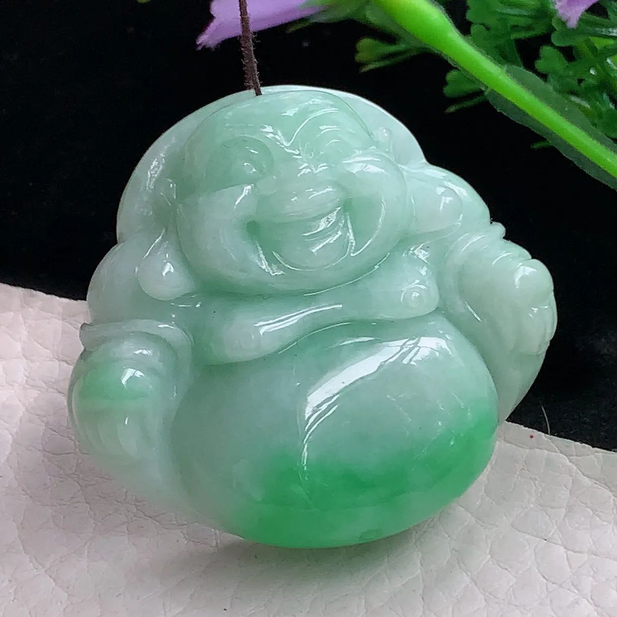 zen40.8*45.6*12.5自然光天然缅甸翡翠半山水佛公 开心佛玉吊坠 毛衣坠