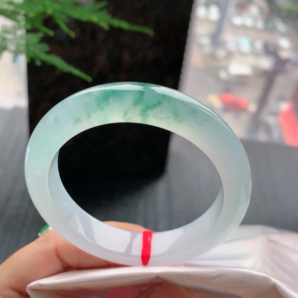 正圈冰玻飘花 无瑕 尺寸:55.3/12.9/9花美 种水好🥰🥰