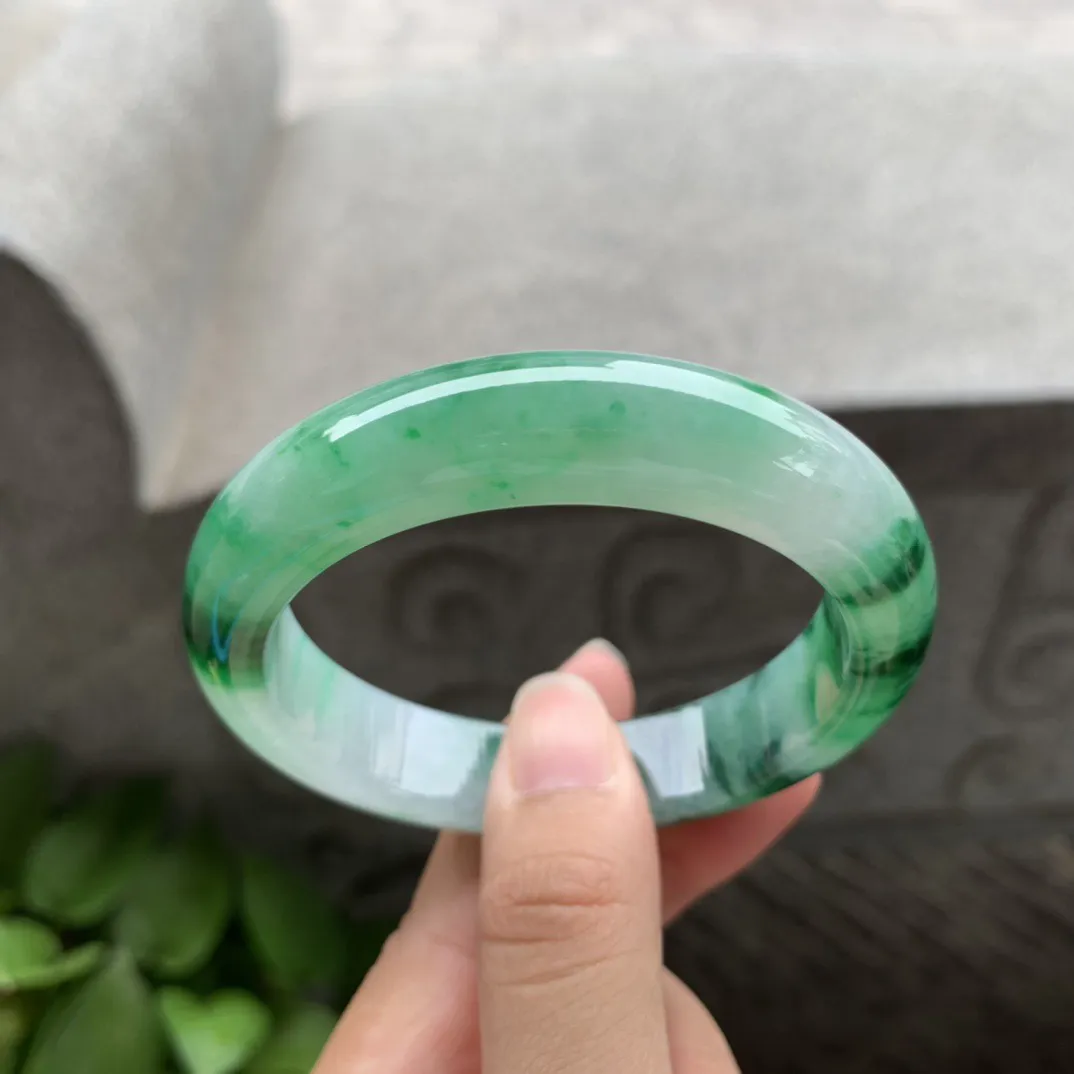 小圈口 53.8-12.7-8.7【辣阳绿正圈手镯】正圈53 54可戴