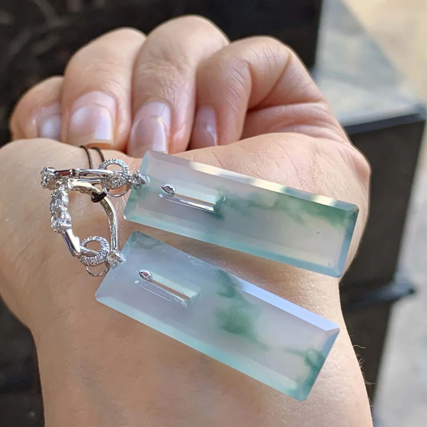 金钻镶嵌蓝花无事牌耳坠^_^冰透 飘花灵韵