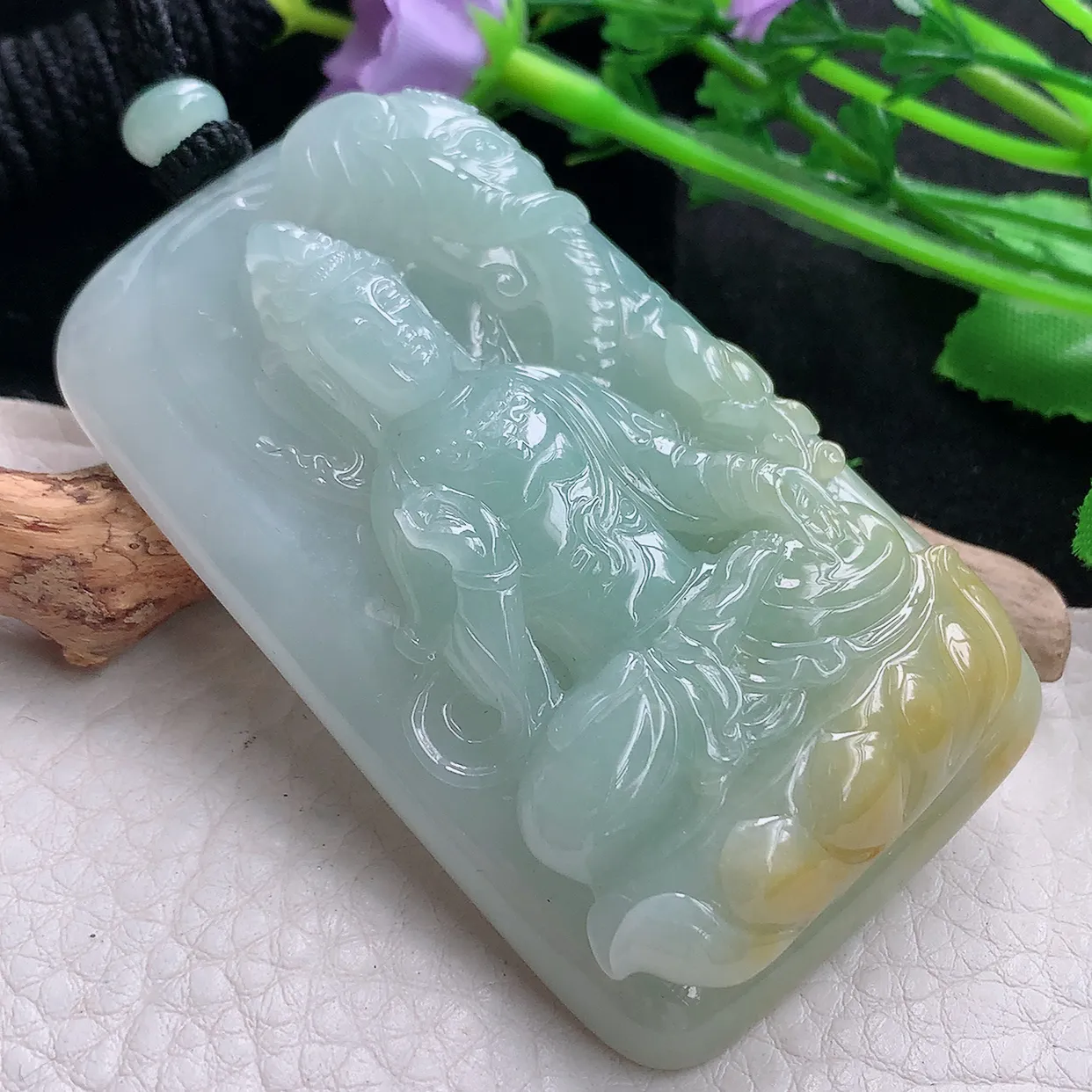 mut自然光69*41.2*12天然缅甸翡翠黄加绿坐莲观音吊坠普贤观音菩萨