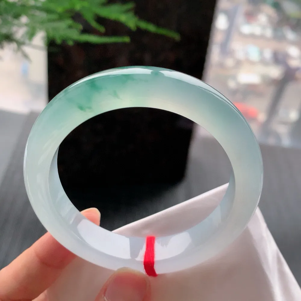 正圈冰玻飘花 无瑕 尺寸:55.3/12.9/9花美 种水好🥰🥰