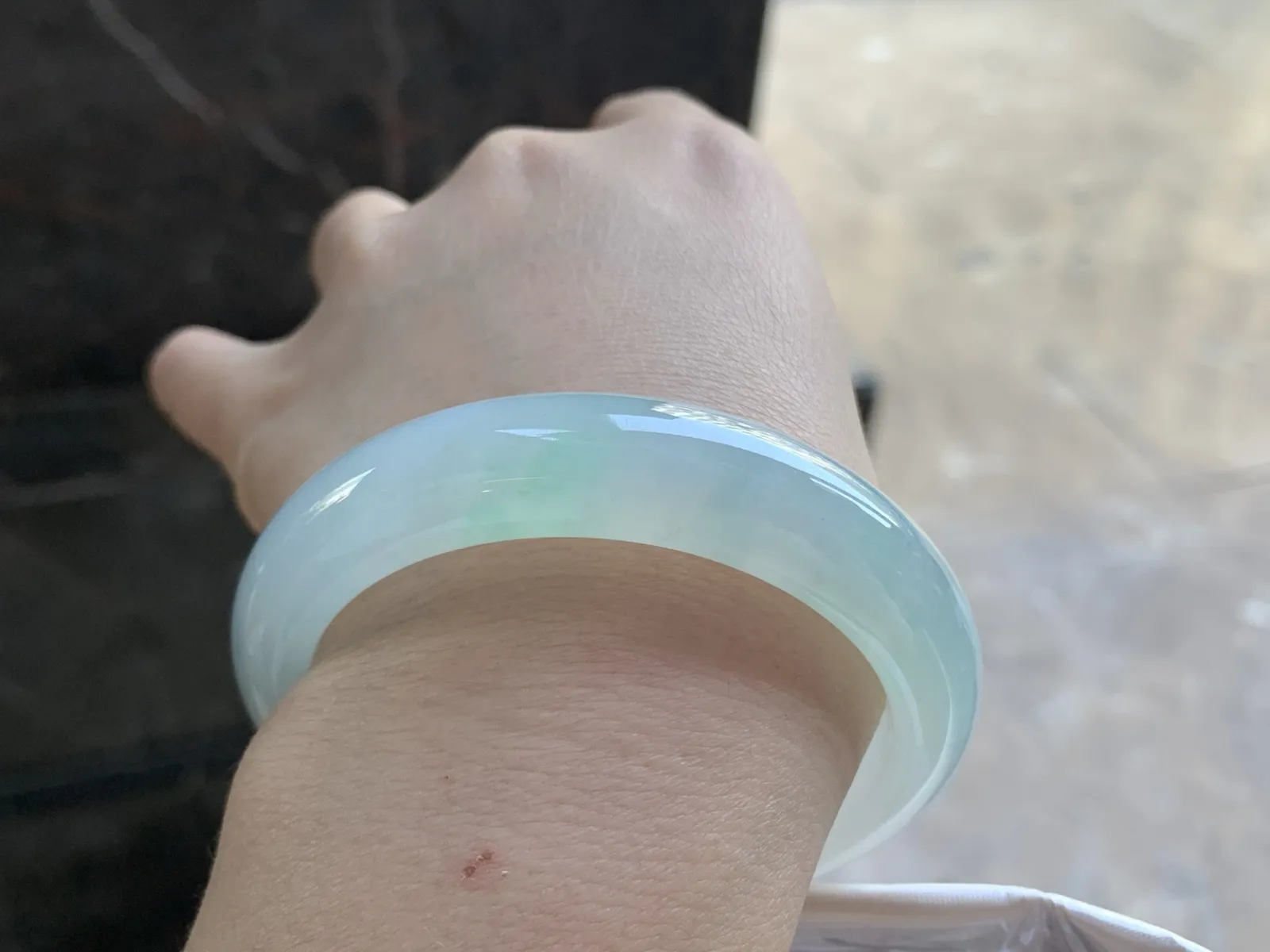 54-12.9-8.4

冰飘绿手镯^_^清新冰透