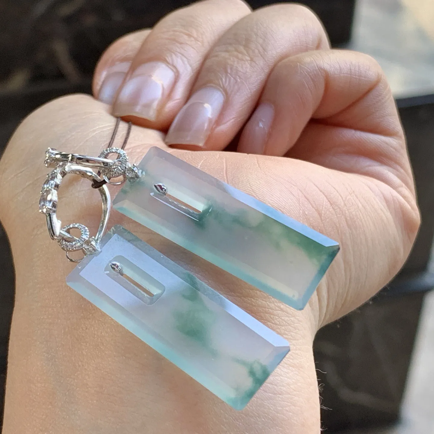 金钻镶嵌蓝花无事牌耳坠^_^冰透 飘花灵韵