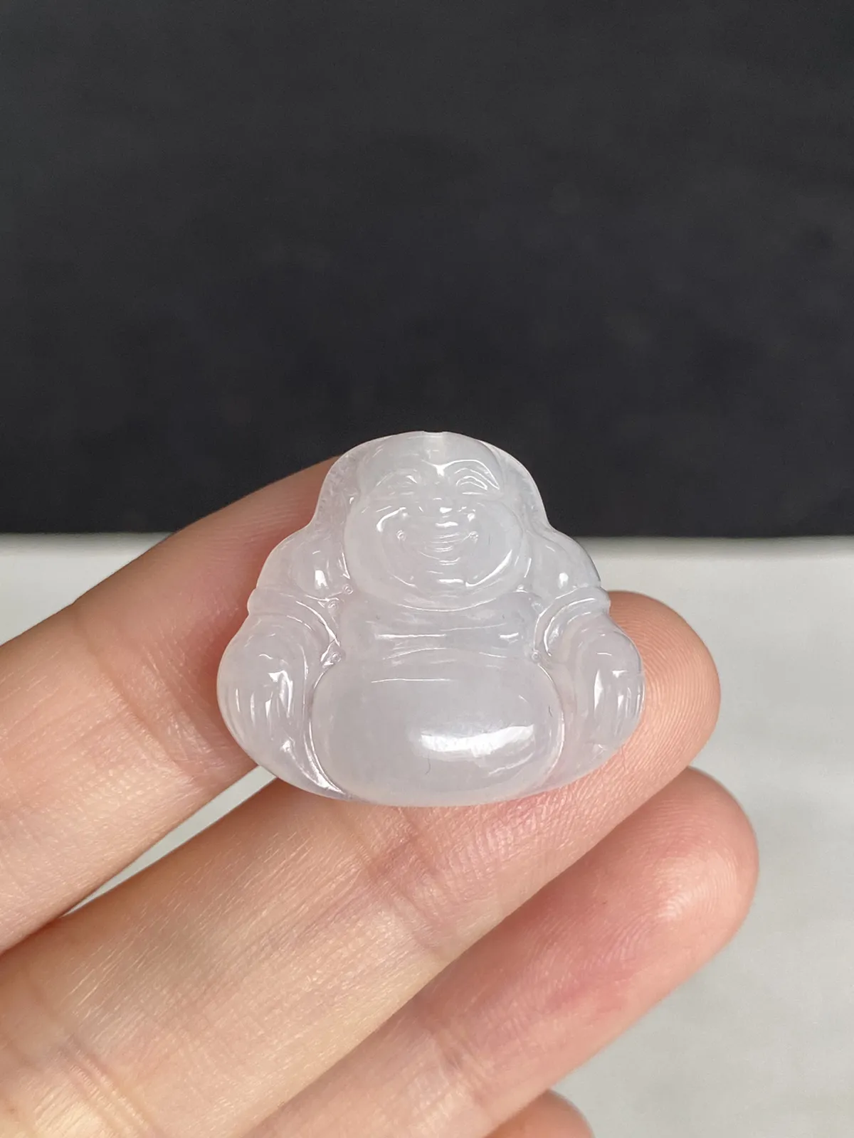 冰种冰糯种，白色翡翠佛公，完整无纹裂
