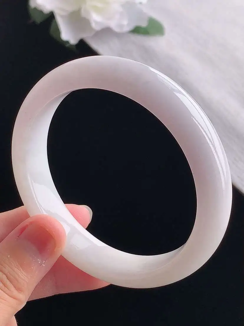 a货翡翠老坑冰润淡紫底正装正圈手镯59-60大圈口  尺寸59.3×13×8mm 重量63.00g 1031