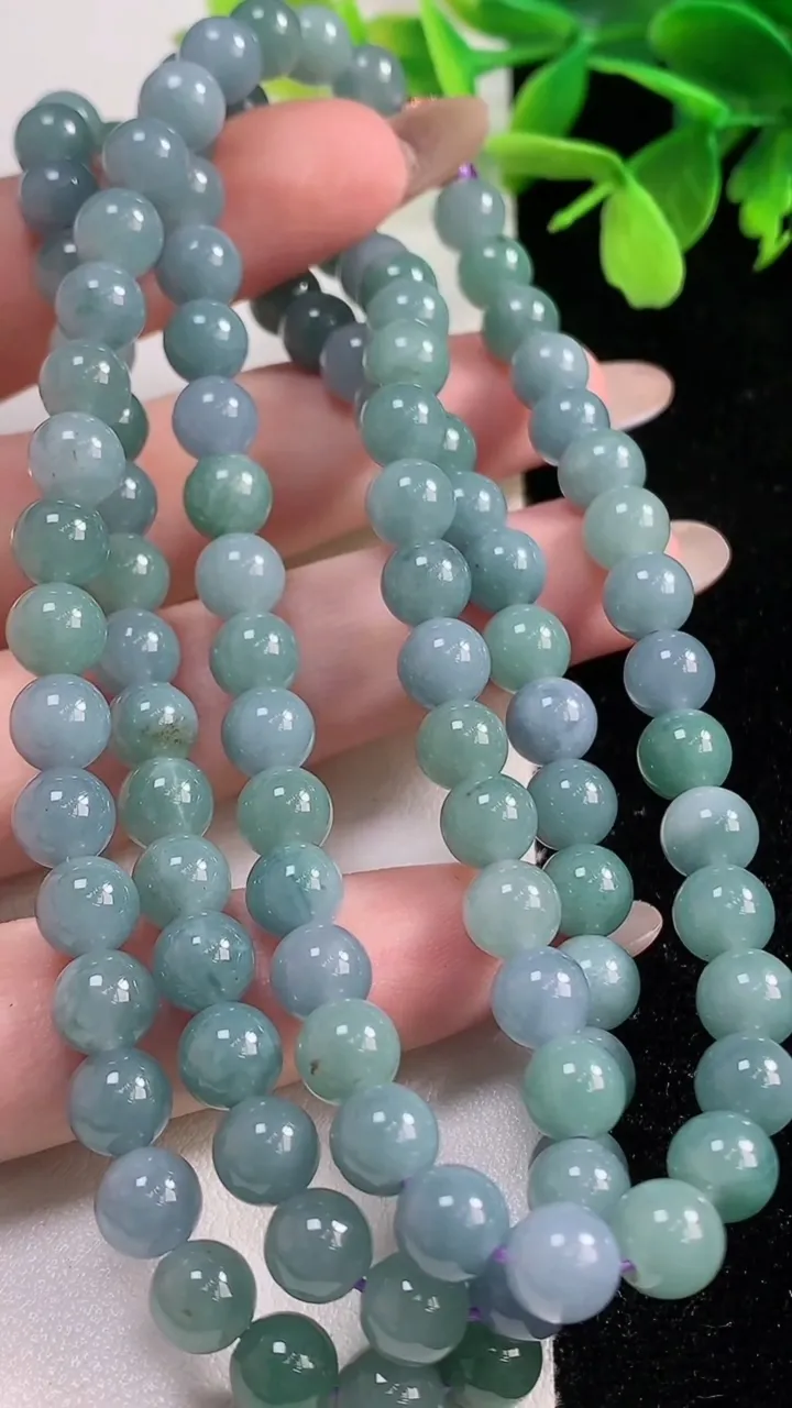 天然A货翡翠货双彩圆珠项链108颗，尺寸6.6，重:55.94g11月1日
工厂直销收藏佳品,种好水足，色泽均匀，有种有色，上手高大气！