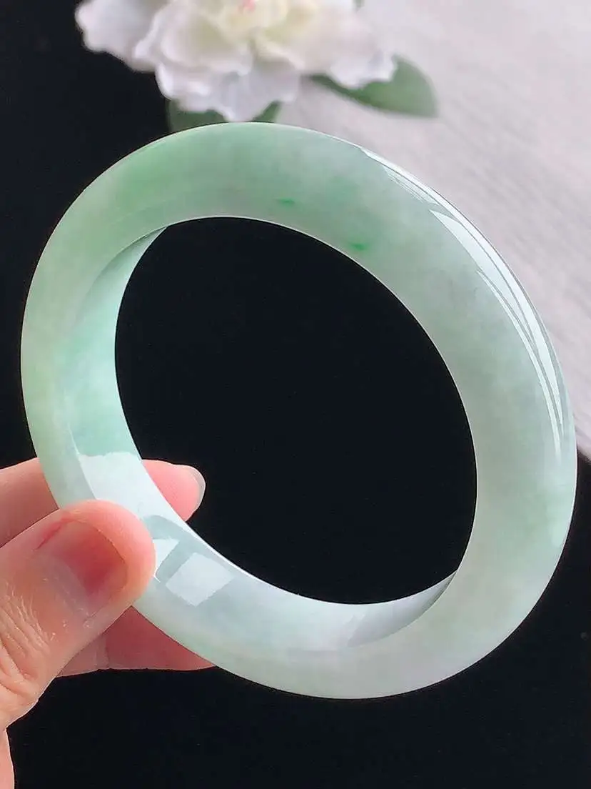 a货翡翠老坑冰种飘绿厚装正装正圈手镯59-60大圈口  尺寸59.3×13×9.9mm 重量81.76g 1101