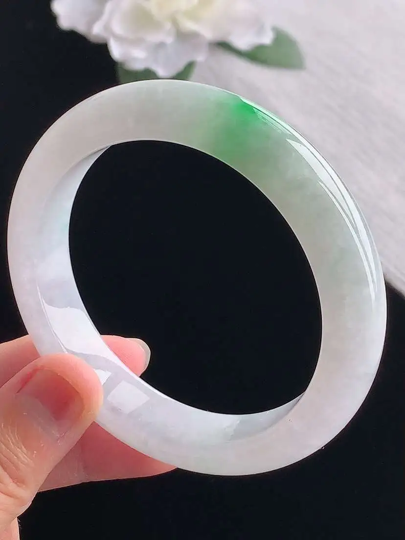 a货翡翠老坑冰种飘阳绿正装正圈手镯57-58圈口  尺寸57.5×12.5×8.8mm 重量66.40g 1101