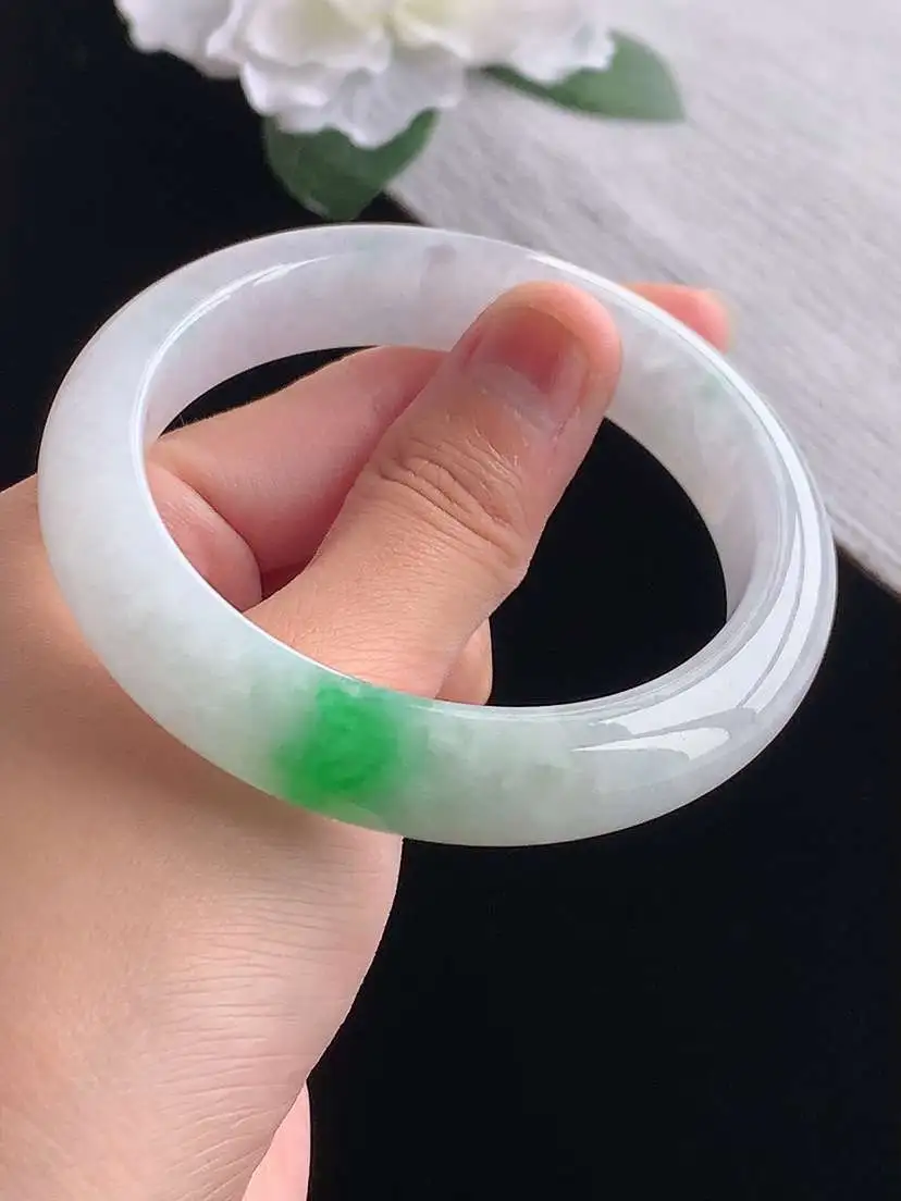 a货翡翠老坑冰种飘阳绿正装正圈手镯57-58圈口  尺寸57.5×12.5×8.8mm 重量66.40g 1101