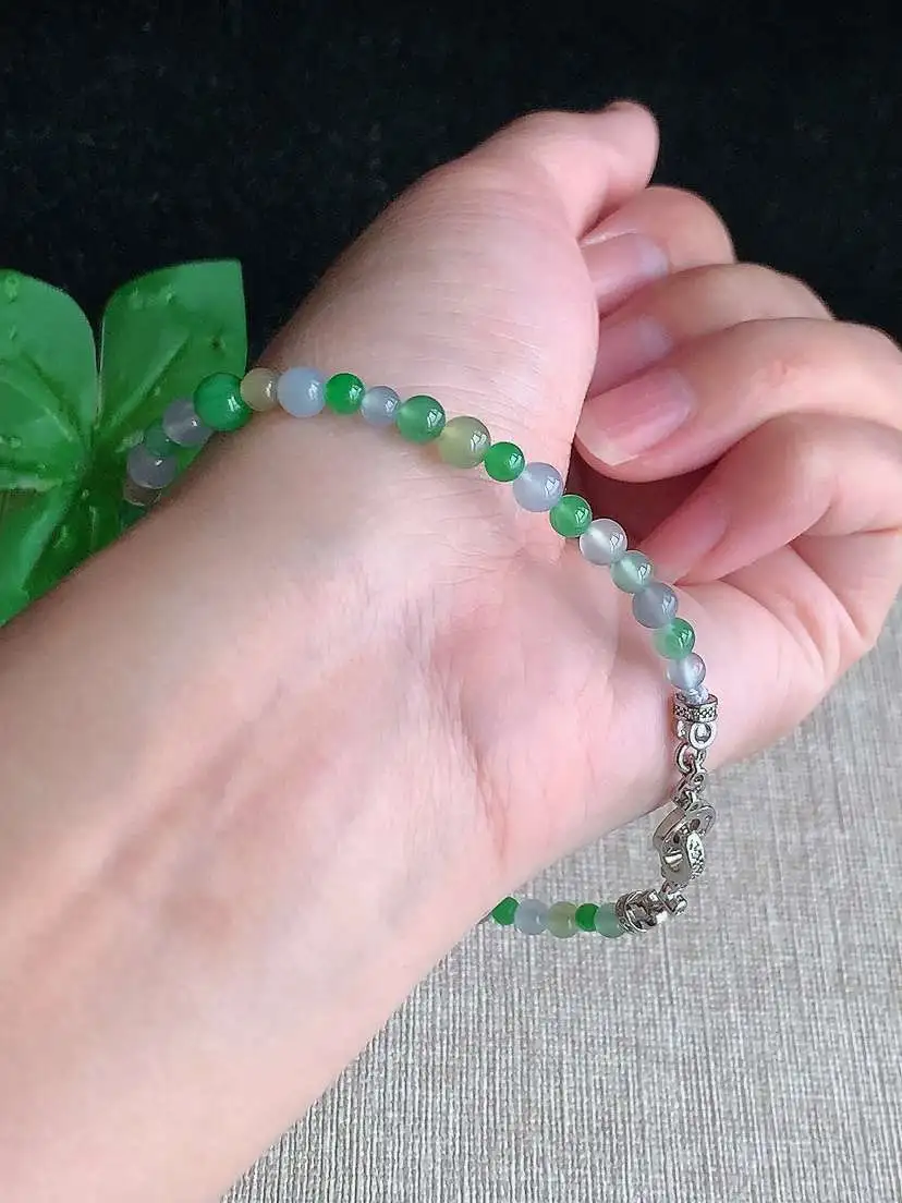 a货翡翠老坑冰种多彩圆珠佛珠手串  尺寸5.5mm 重量7.68g 1101